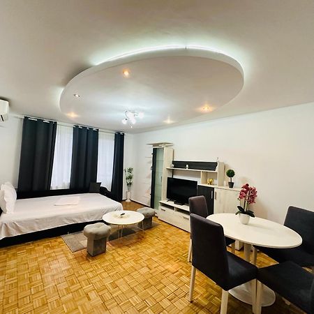 Chic Comfort 1Bdr With Landmark View - Concerthall بوخارست المظهر الخارجي الصورة