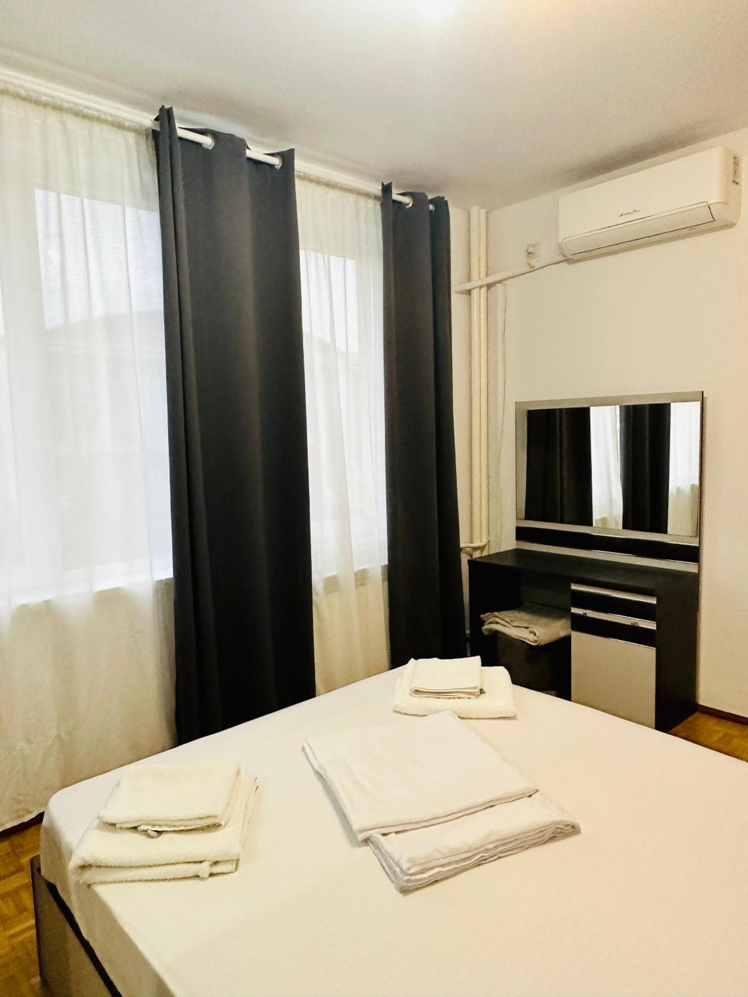 Chic Comfort 1Bdr With Landmark View - Concerthall بوخارست المظهر الخارجي الصورة